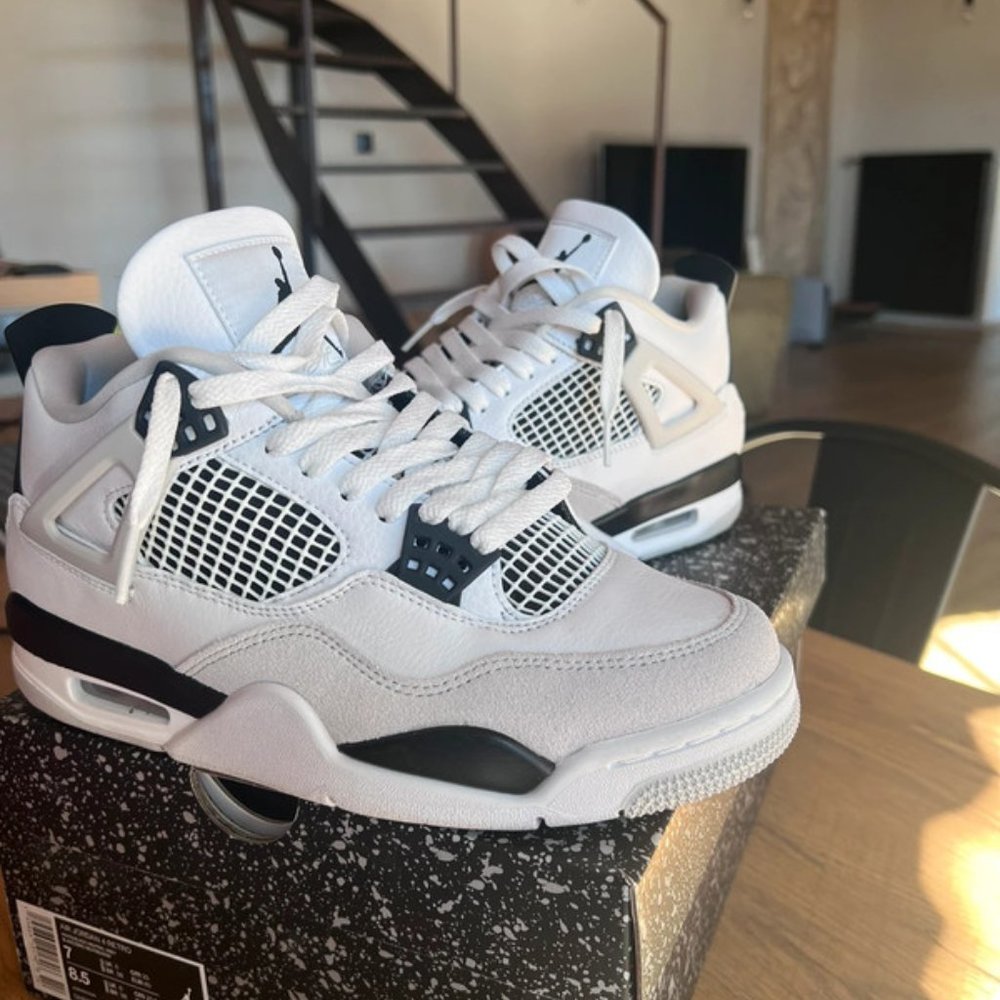 RARE Air Jordan 4 Retro Military